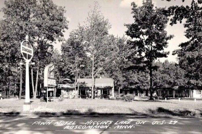 Fawn Motel - Old Postcard (newer photo)